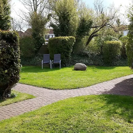 Terrassenwohnung-pusteblume-im-ferienhaus-nielson-in-petersdorf アパート
