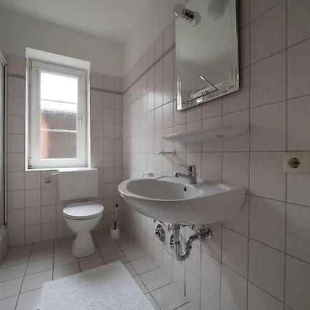 Terrassenwohnung-pusteblume-im-ferienhaus-nielson-in-petersdorf アパート *